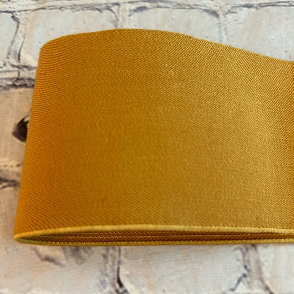 VINTAGE PEARL (1990) MUSTARD GOLD STRETCH WIDE BELT WOMENS SIZE MEDIUM - Picture 9 of 11
